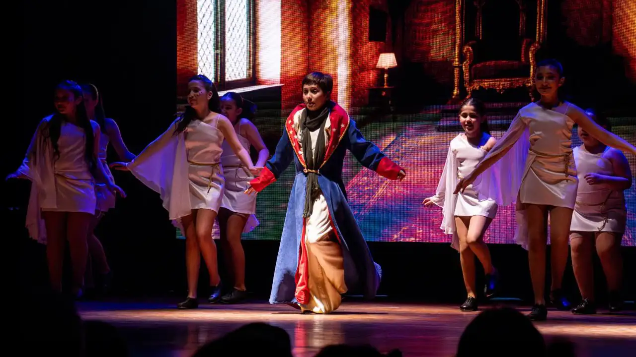 Teatro Musical Chic! Academia Teatro Musical Chic! Academia